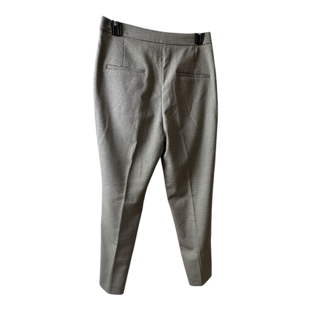 H&M Houndstooth Slim Fit Dress Pants – Size 6
C013 - Picture 3 of 5